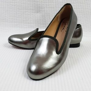 Badgley mischka womens Leather loafers flats sz 6M